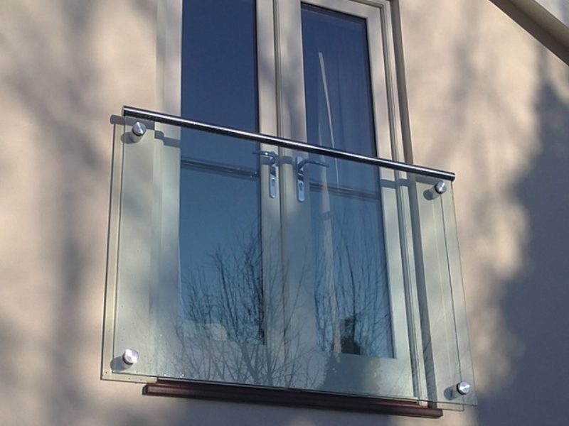 Specialist Glass cutting Juliette balcony