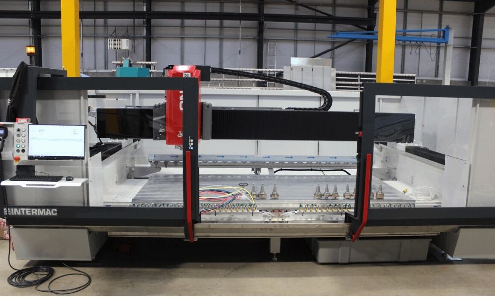 Specialist Glass Products receives delivery of brand new CNC milling machine