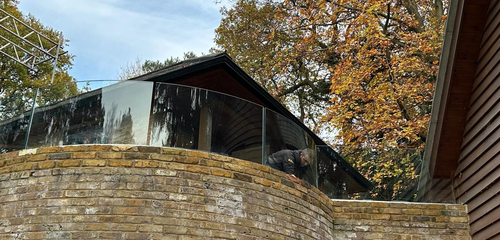 Curved glass balustrades