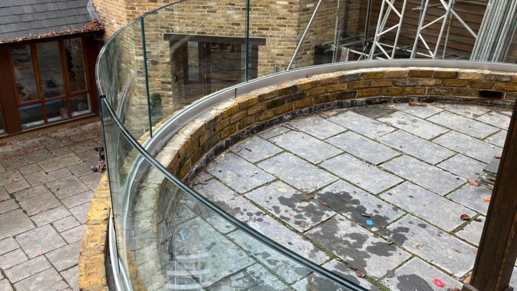 5 Curved glass balustrades