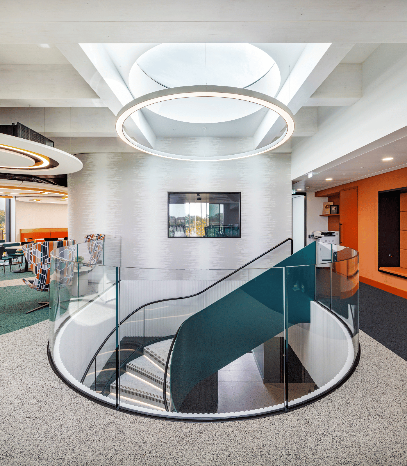 SGP Bespoke Curved Glass | The Clubhouse Staircase