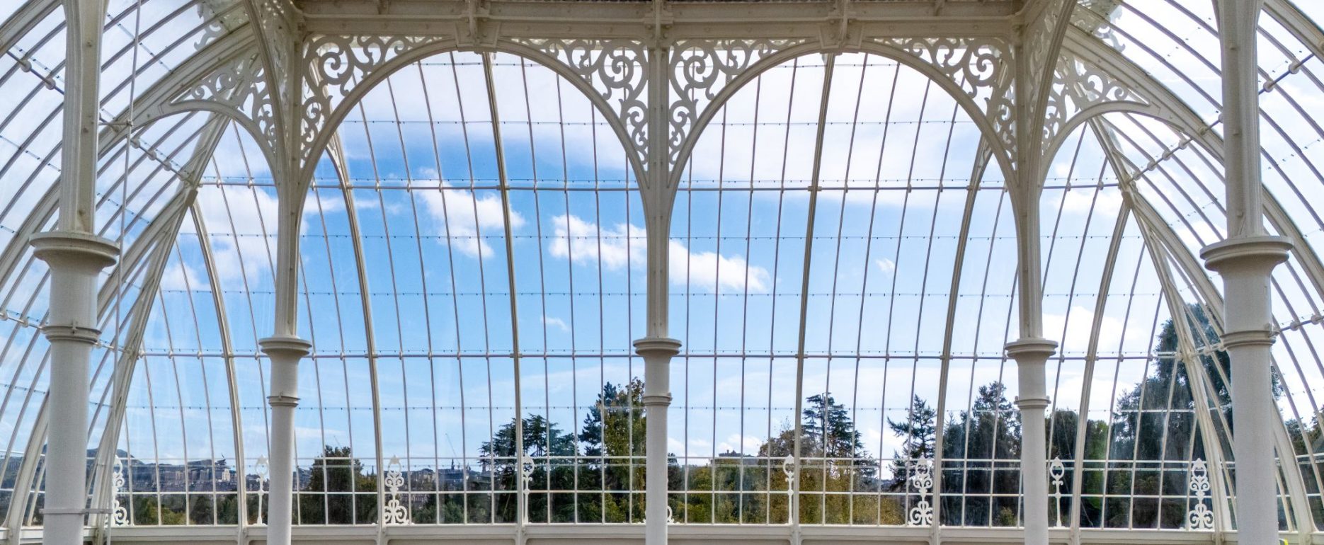 Royal Botanic Gardens Transformed by Laminated Glass - SGP