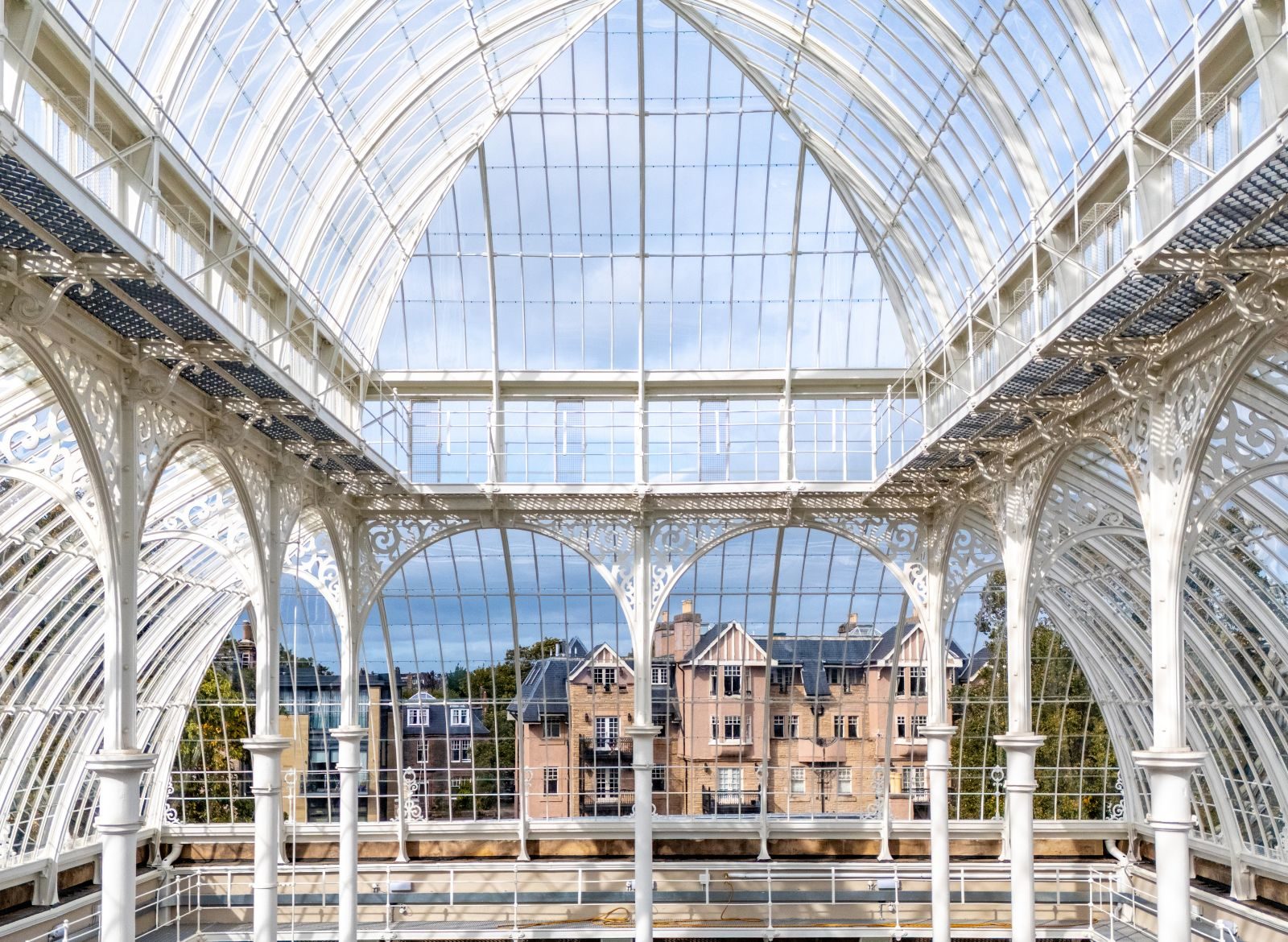 Royal Botanic Gardens. Edinburgh Project Supplied with Laminated Glass